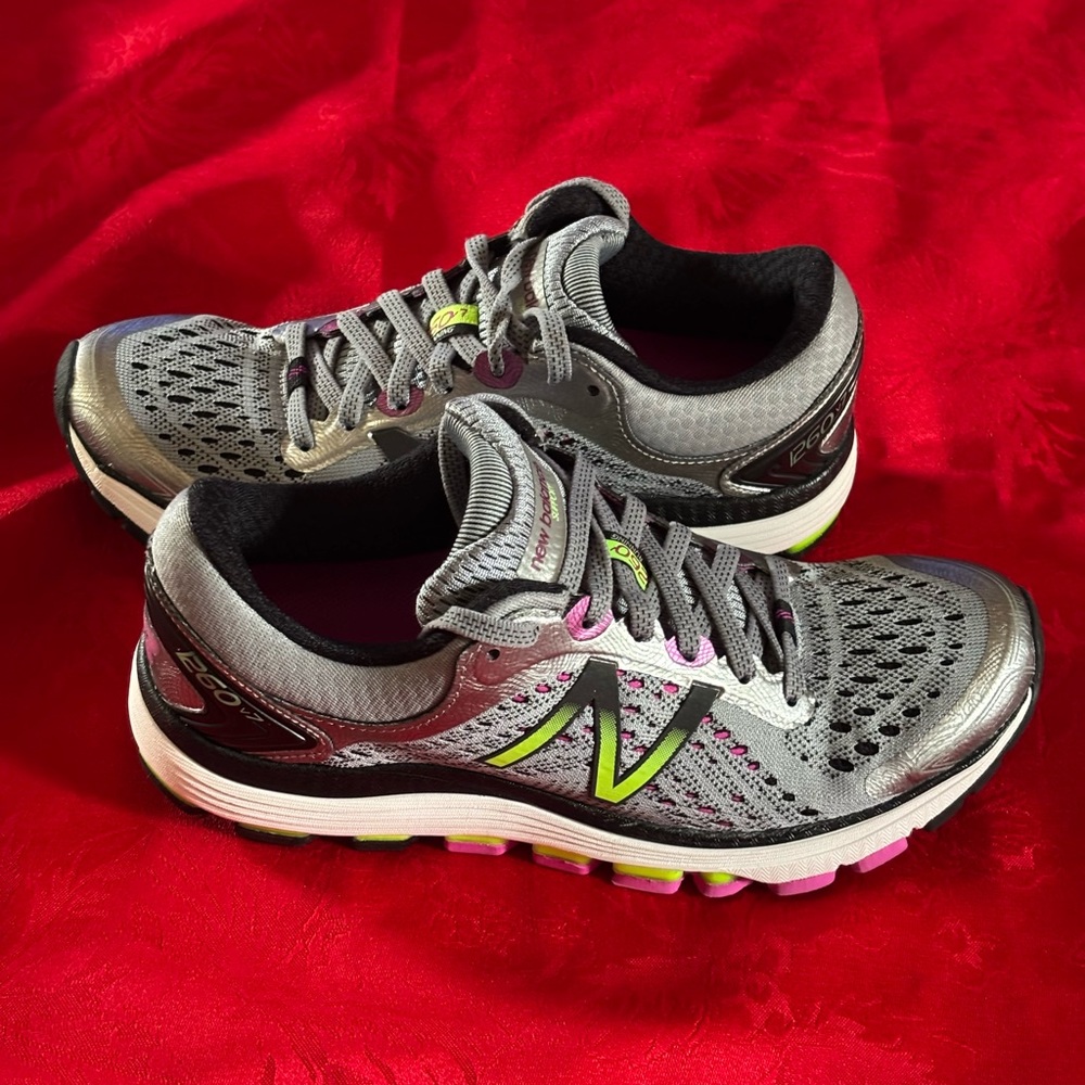 New Balance Women's Gray and Pink Athletic Shoes